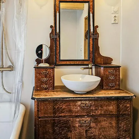 3 Bedroom Lovely In Сasa de vacaciones Mosvik