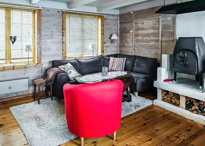 Vakantiehuis 3 Bedroom Lovely In Mosvik