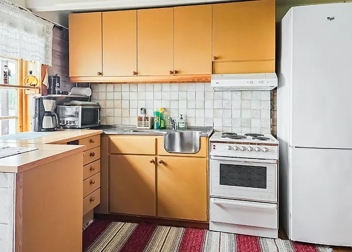 Vakantiehuis 3 Bedroom Lovely In *